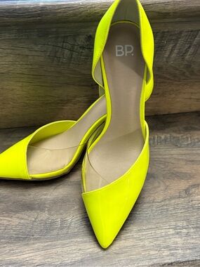 bp Neon Yellow Pointed D'Orsay Heels